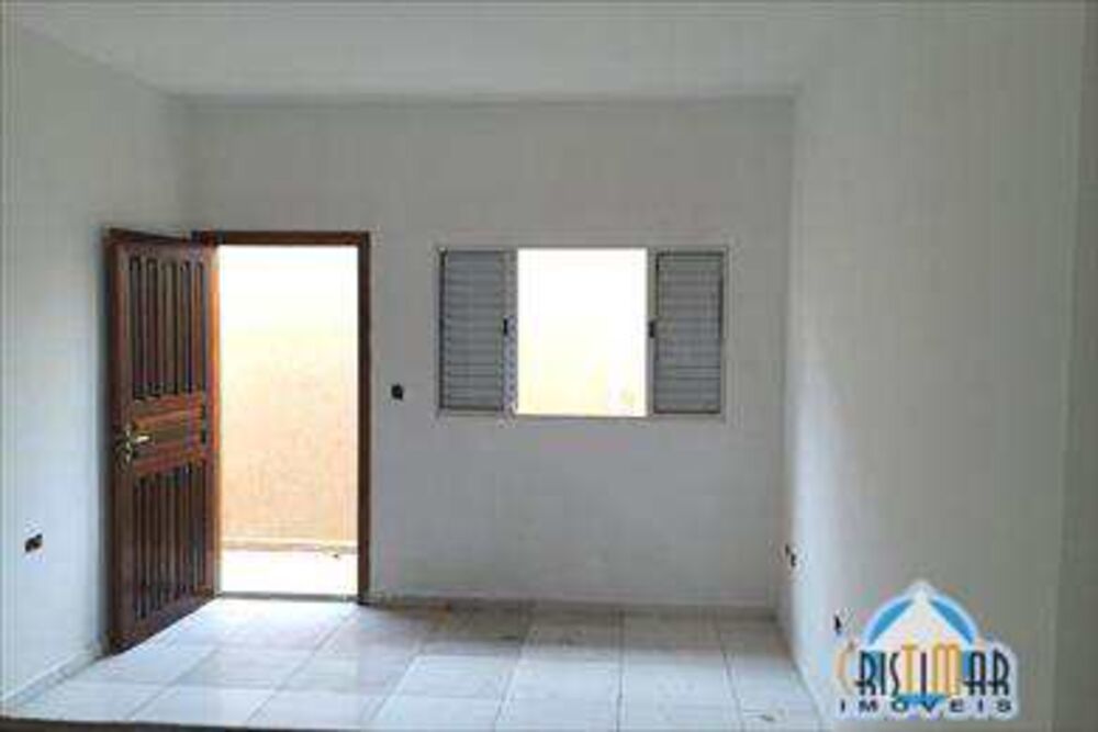 Casa à venda com 2 quartos, 75m² - Foto 3