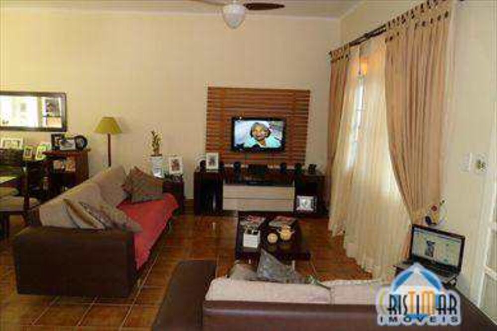 Casa, 3 quartos, 180 m² - Foto 1