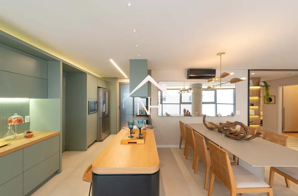 Apartamento, 3 quartos, 145 m² - Foto 1