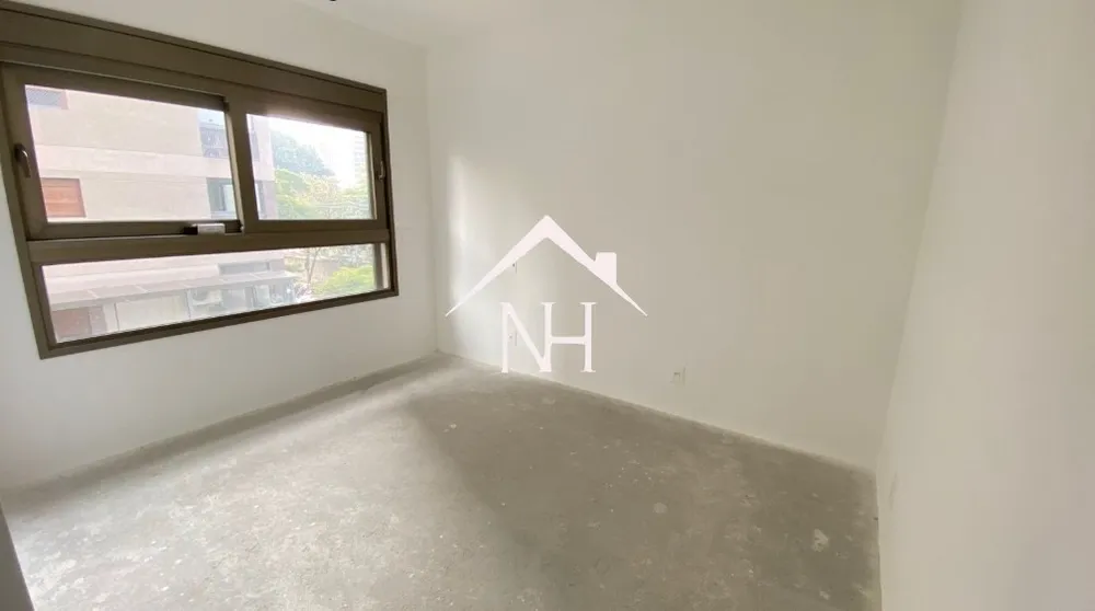 Apartamento, 3 quartos, 272 m² - Foto 2