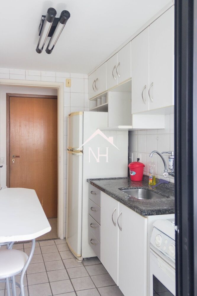 Apartamento à venda com 1 quarto, 41m² - Foto 4
