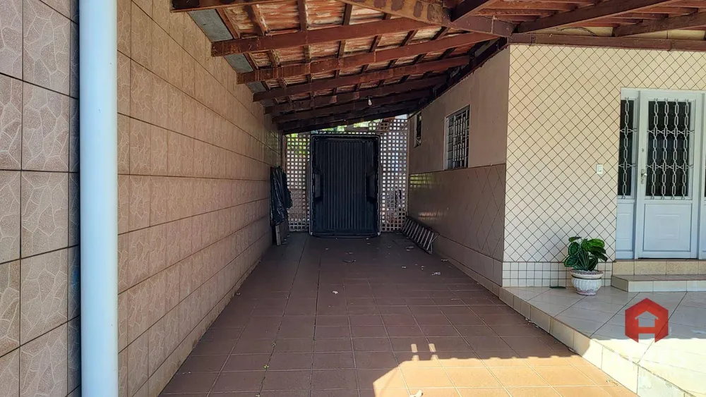 Casa, 4 quartos, 241 m² - Foto 3