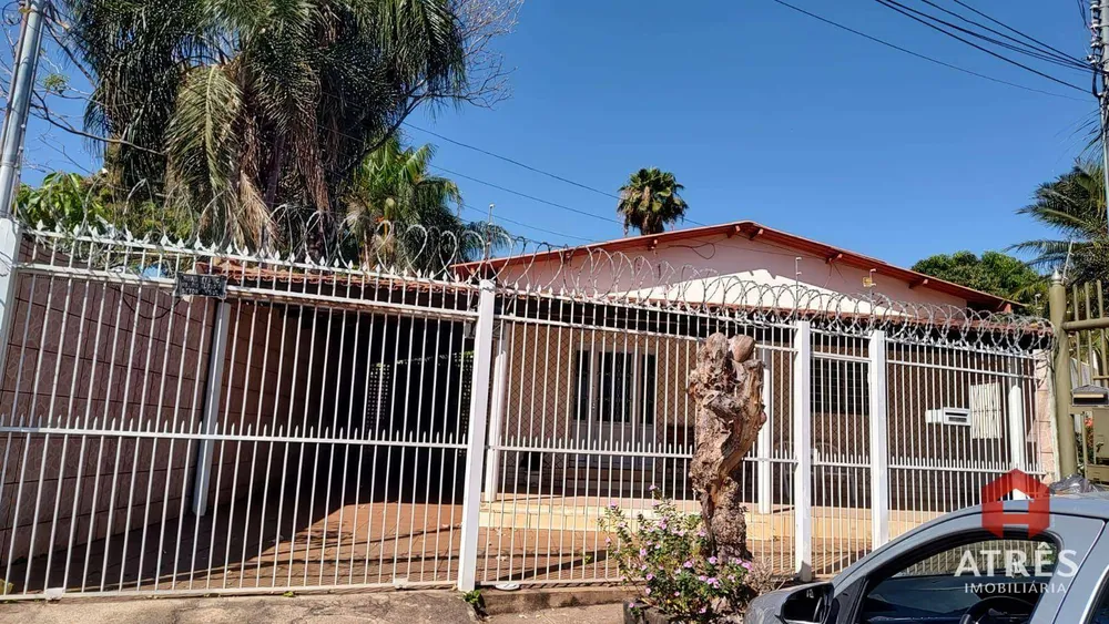 Casa, 4 quartos, 241 m² - Foto 1