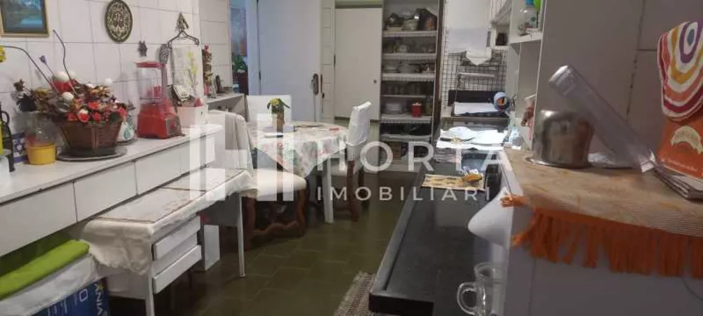 Apartamento, 3 quartos, 240 m² - Foto 1
