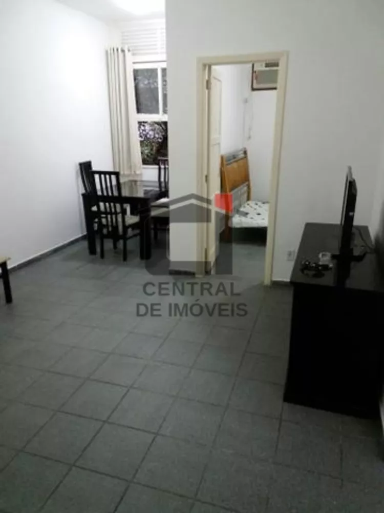 Apartamento à venda com 1 quarto, 37m² - Foto 1