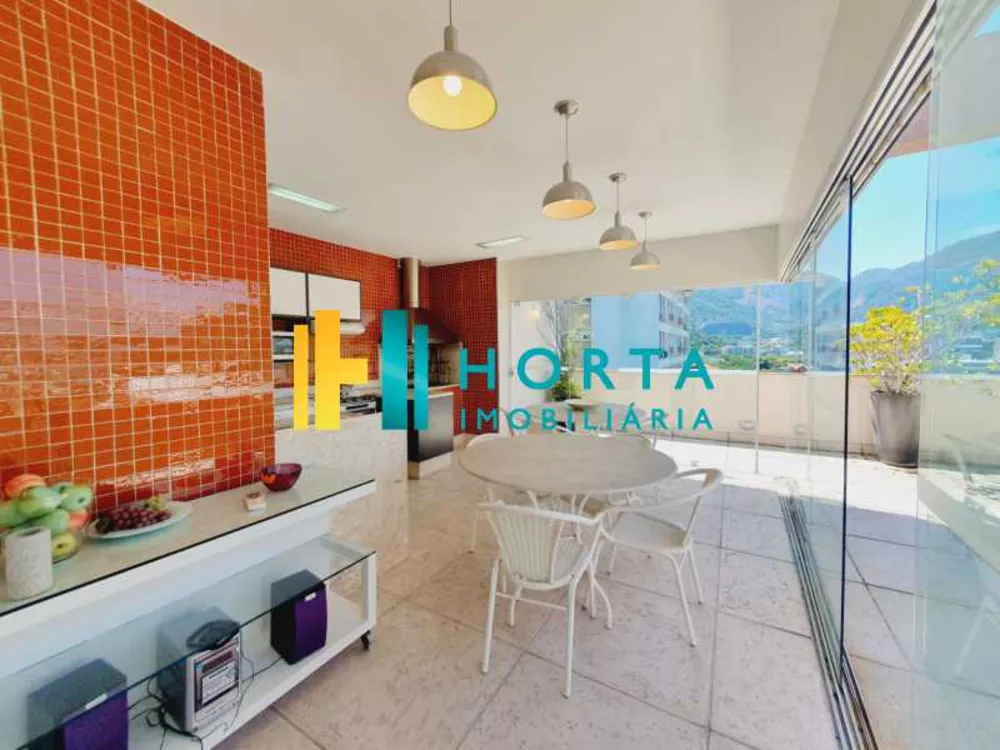 Cobertura, 3 quartos, 166 m² - Foto 2