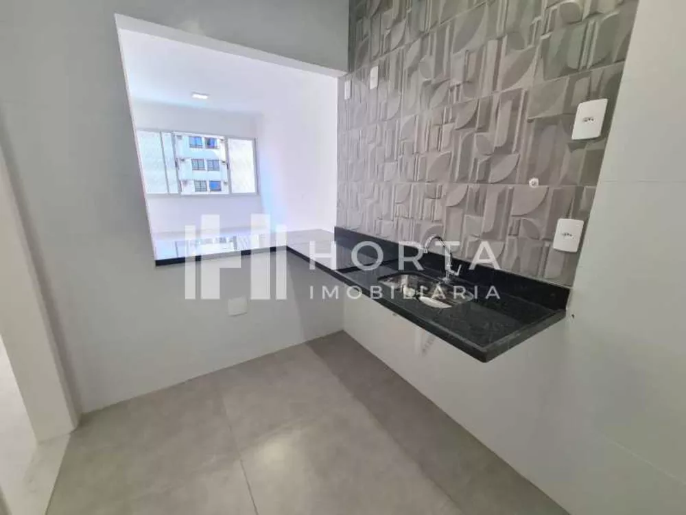 Apartamento à venda com 2 quartos, 61m² - Foto 3