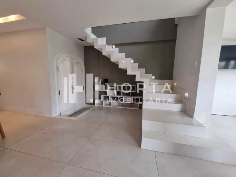Cobertura, 3 quartos, 210 m² - Foto 7