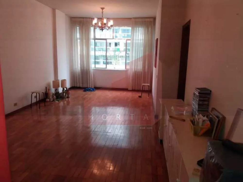 Apartamento à venda com 3 quartos, 125m² - Foto 1