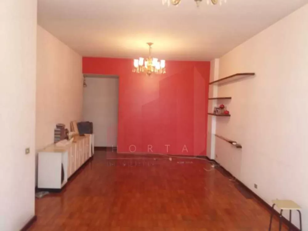 Apartamento à venda com 3 quartos, 125m² - Foto 2