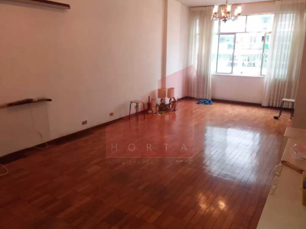 Apartamento à venda com 3 quartos, 125m² - Foto 3