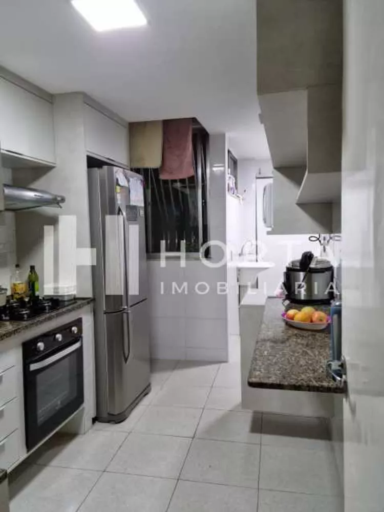 Apartamento à venda com 3 quartos, 116m² - Foto 4