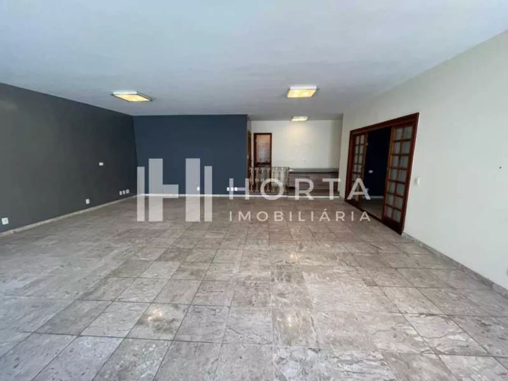 Apartamento à venda com 3 quartos, 280m² - Foto 1