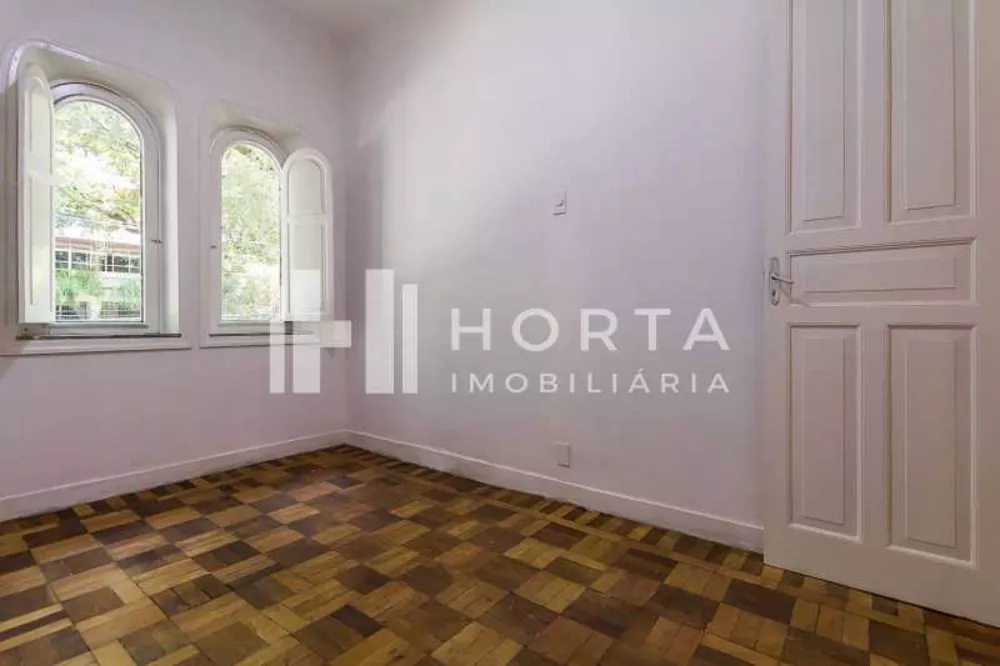 Apartamento à venda com 3 quartos, 145m² - Foto 7