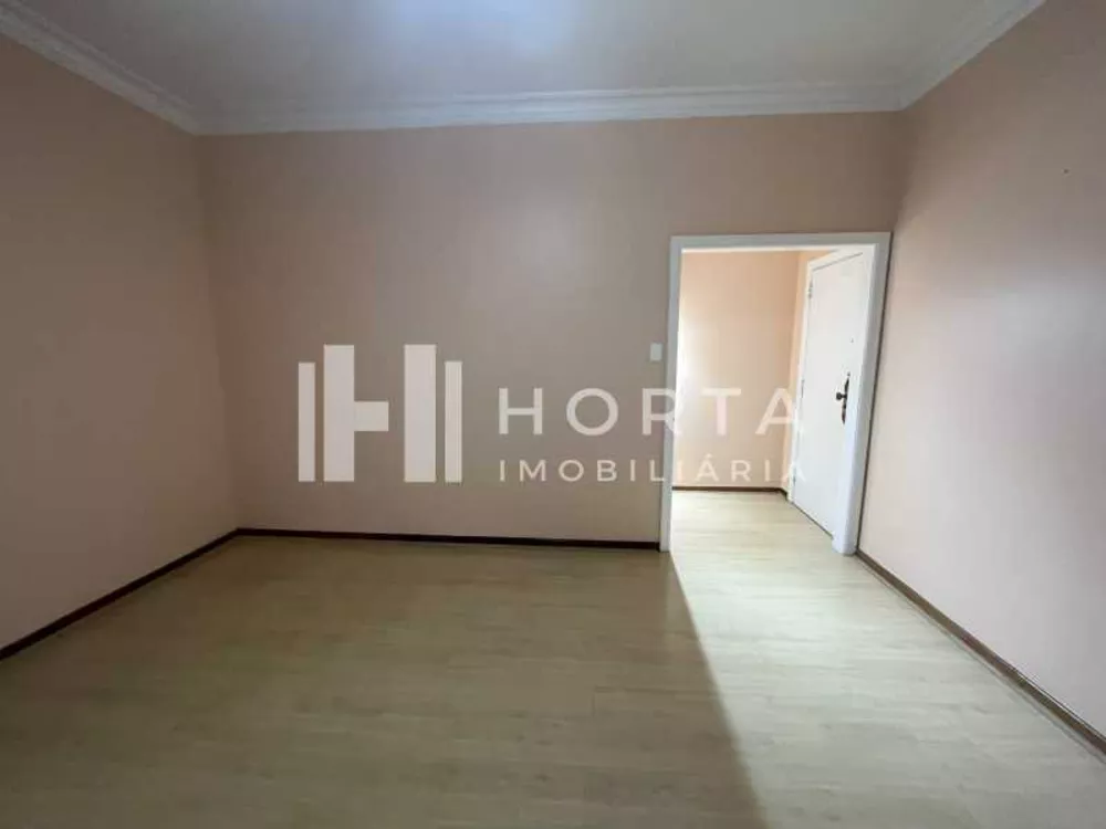 Apartamento à venda com 3 quartos, 120m² - Foto 4