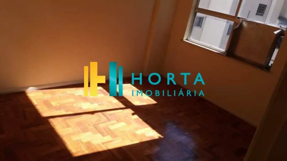 Apartamento à venda com 2 quartos, 60m² - Foto 1