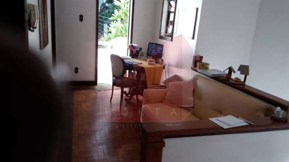 Casa, 6 quartos, 250 m² - Foto 11