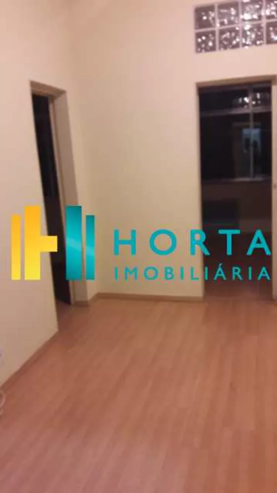 Apartamento à venda com 2 quartos, 64m² - Foto 1