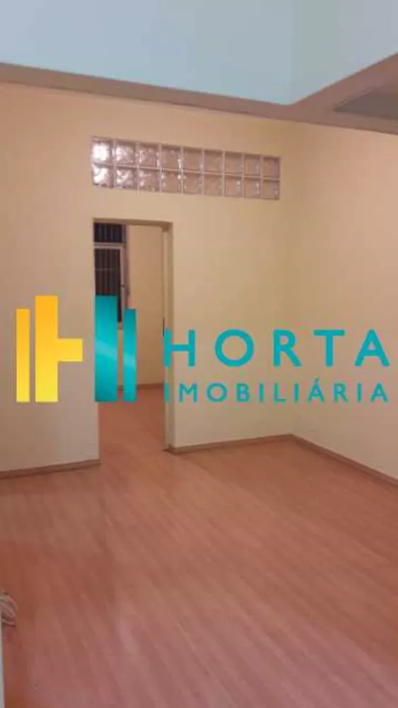 Apartamento à venda com 2 quartos, 64m² - Foto 2