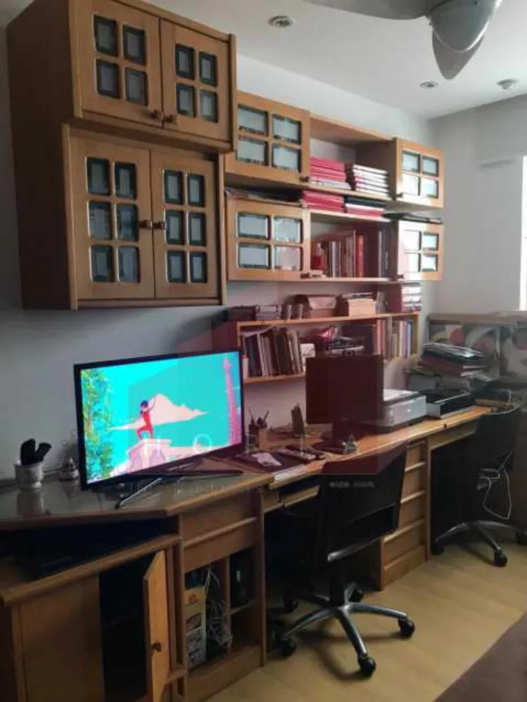 Apartamento, 3 quartos, 200 m² - Foto 1