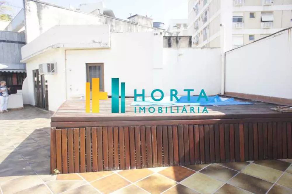 Cobertura, 3 quartos, 228 m² - Foto 2