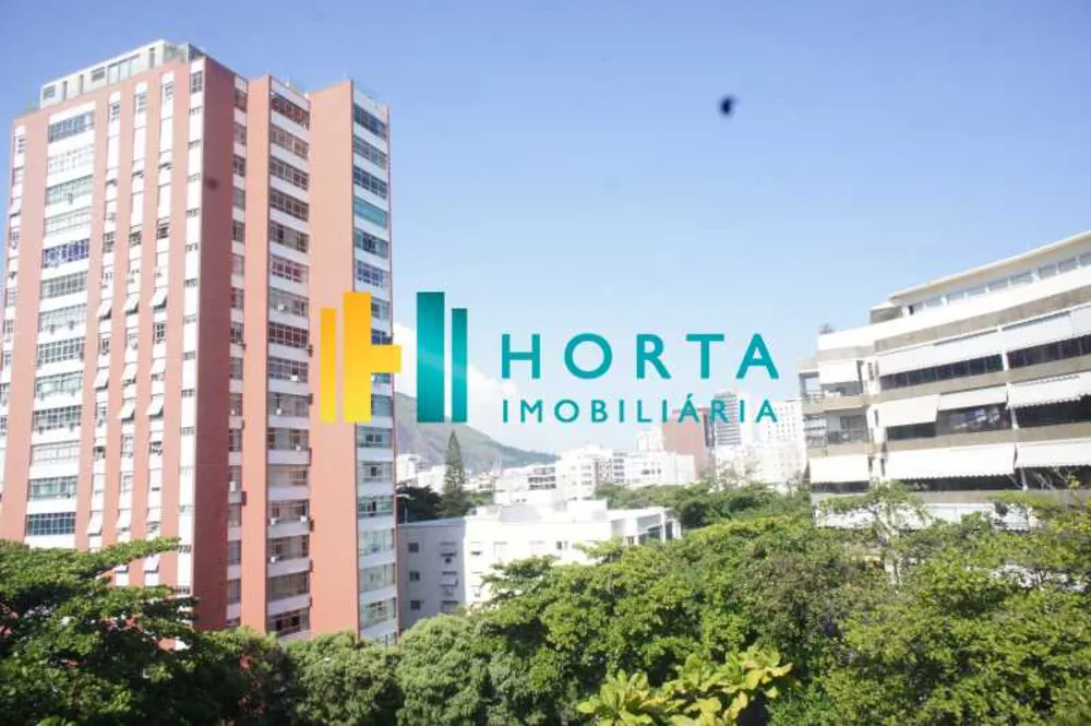 Cobertura, 3 quartos, 228 m² - Foto 1