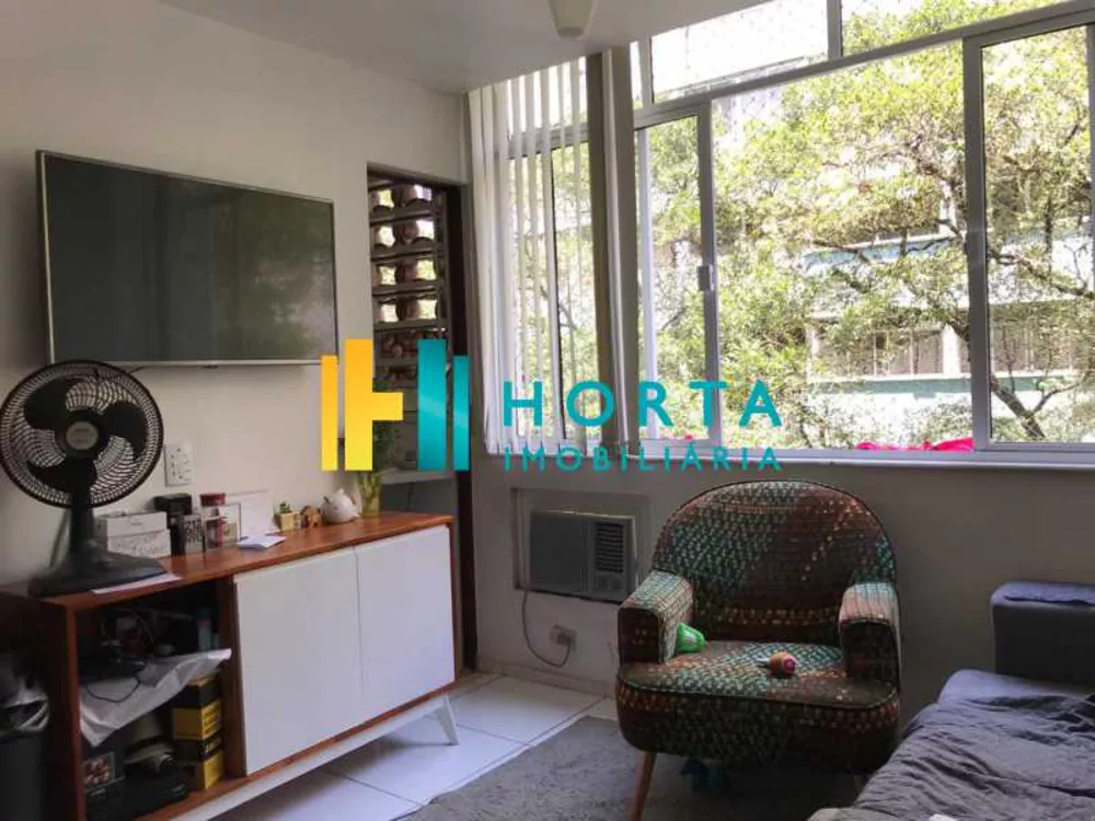 Apartamento à venda com 1 quarto, 52m² - Foto 2