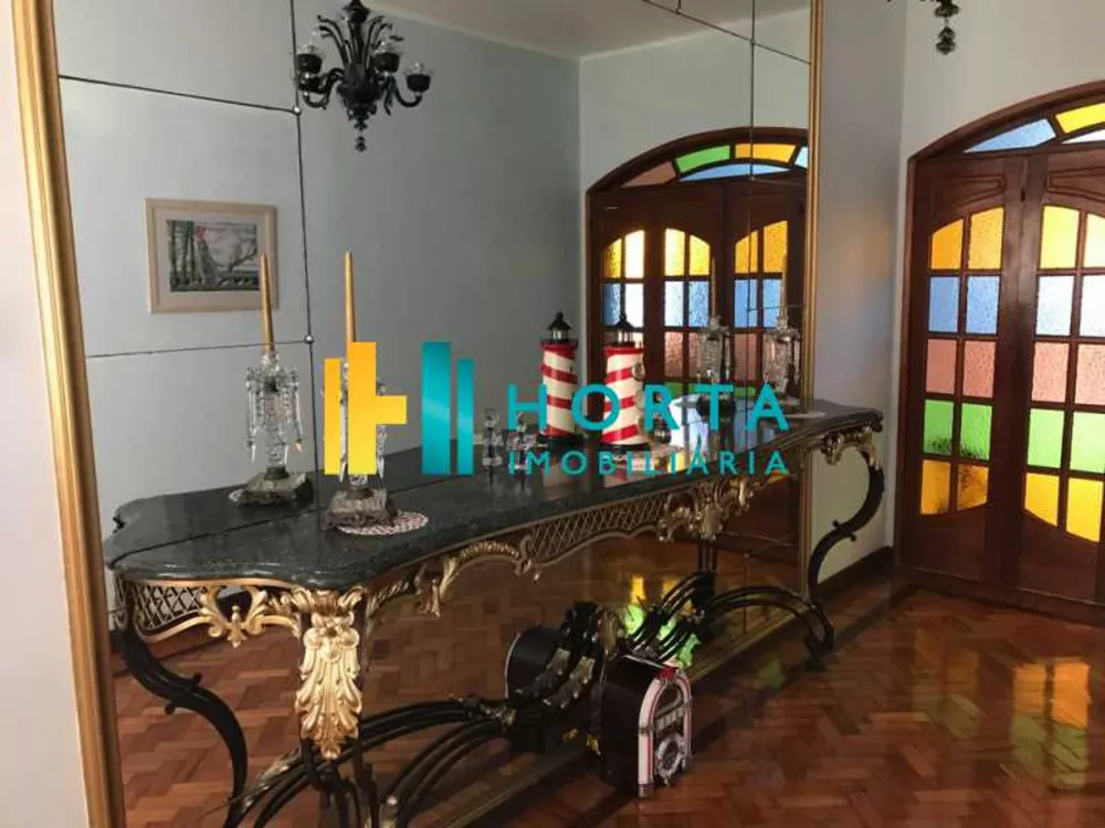 Apartamento à venda com 3 quartos, 141m² - Foto 2