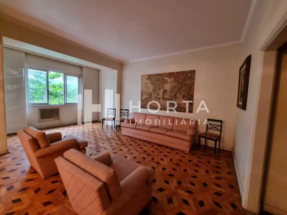 Apartamento à venda com 3 quartos, 182m² - Foto 2