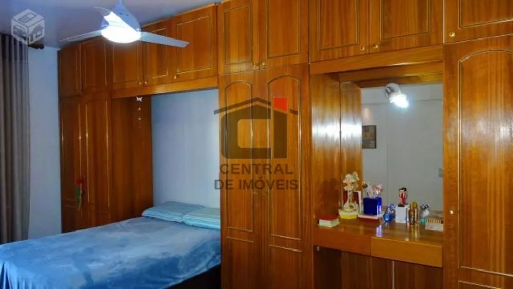 Apartamento à venda com 3 quartos, 180m² - Foto 2