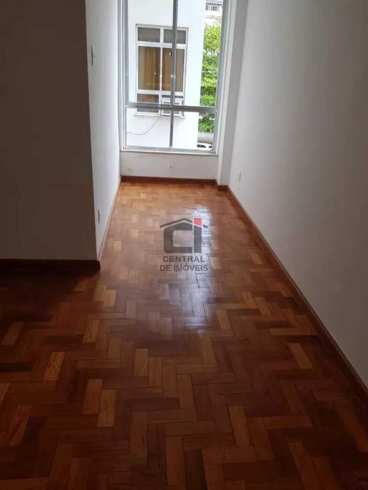 Apartamento à venda com 3 quartos, 120m² - Foto 2