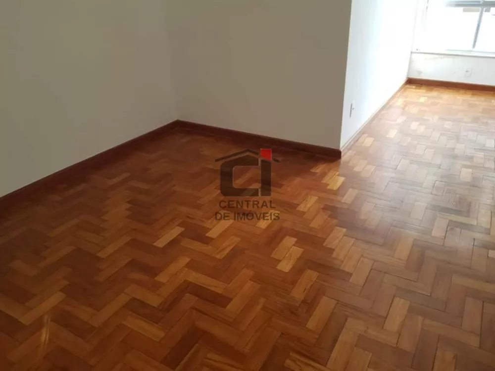 Apartamento à venda com 3 quartos, 120m² - Foto 1