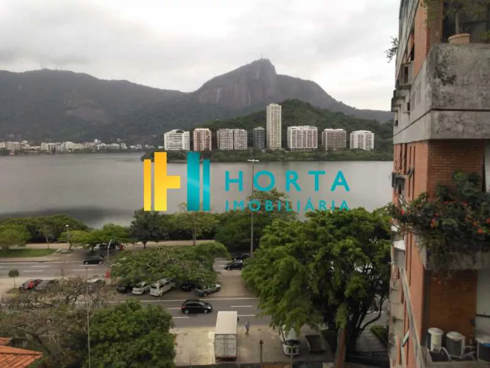 Apartamento à venda com 4 quartos, 240m² - Foto 3