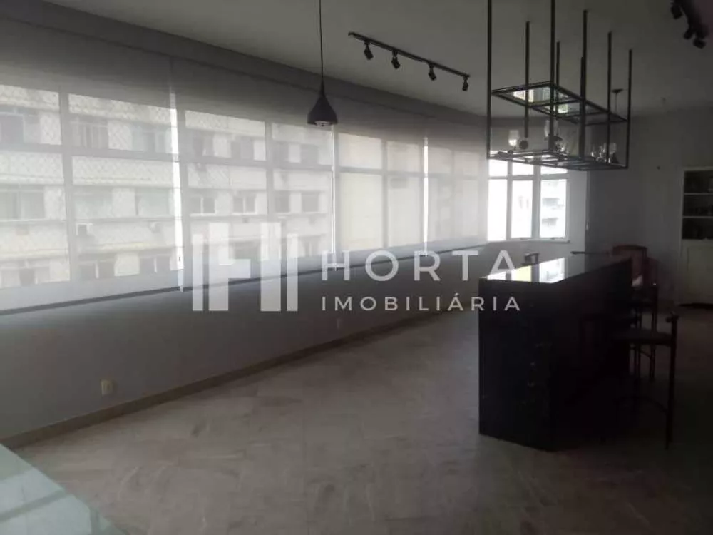 Apartamento à venda com 4 quartos, 300m² - Foto 2