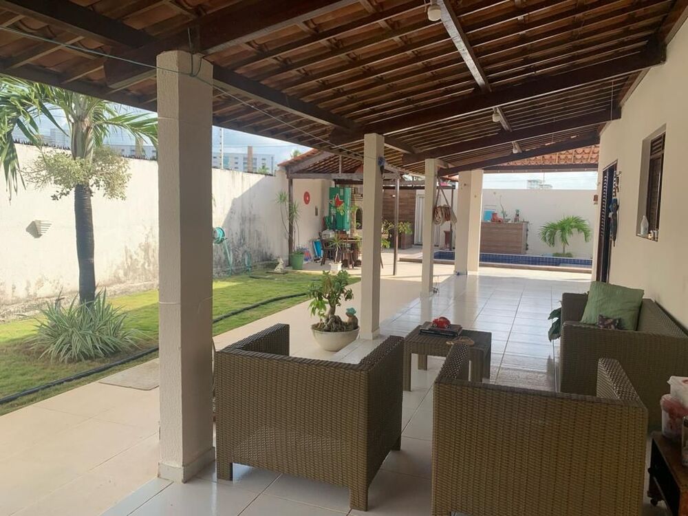 Casa à venda com 3 quartos, 210m² - Foto 9