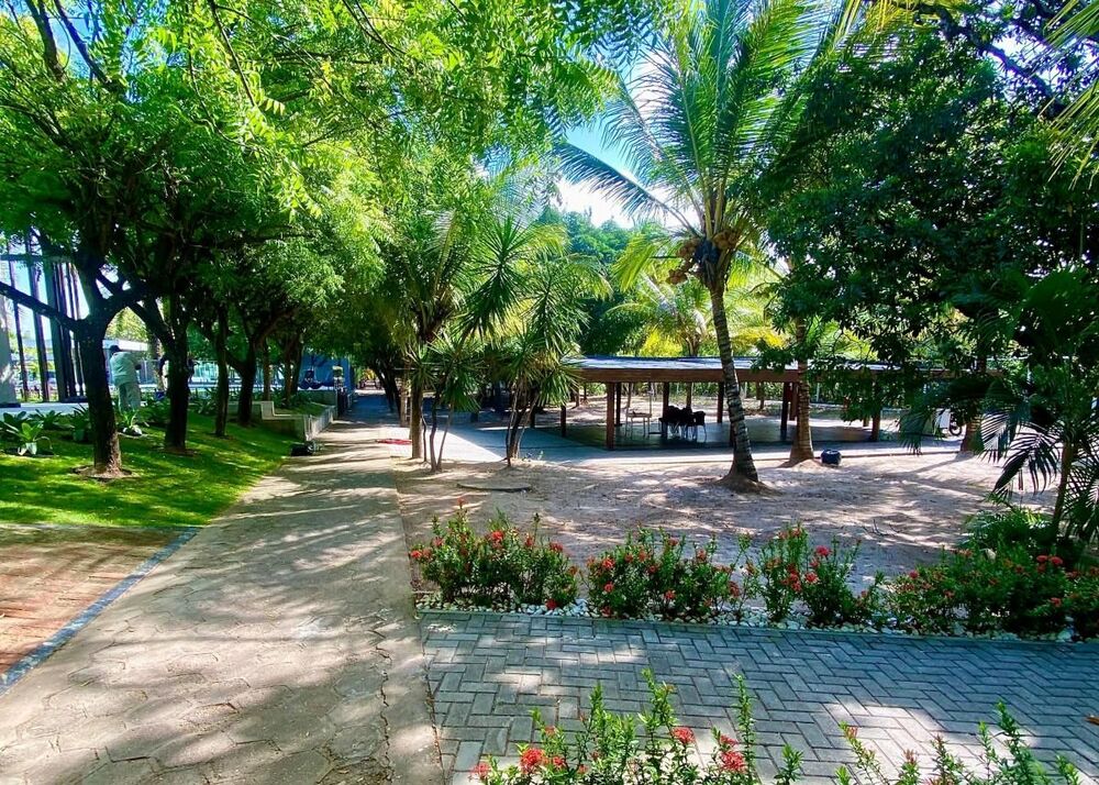 Casa de Condomínio à venda com 4 quartos, 295m² - Foto 10