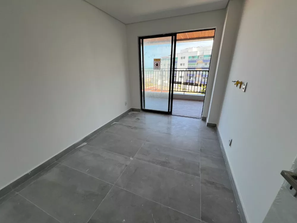 Apartamento à venda com 2 quartos, 70m² - Foto 4