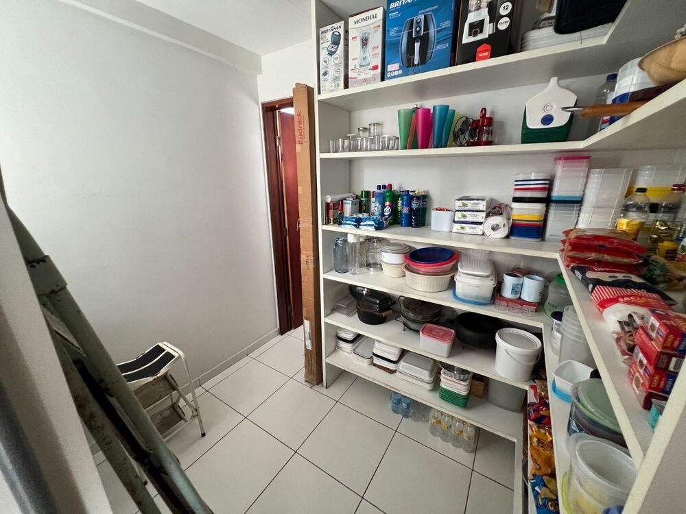 Apartamento à venda com 3 quartos, 130m² - Foto 3