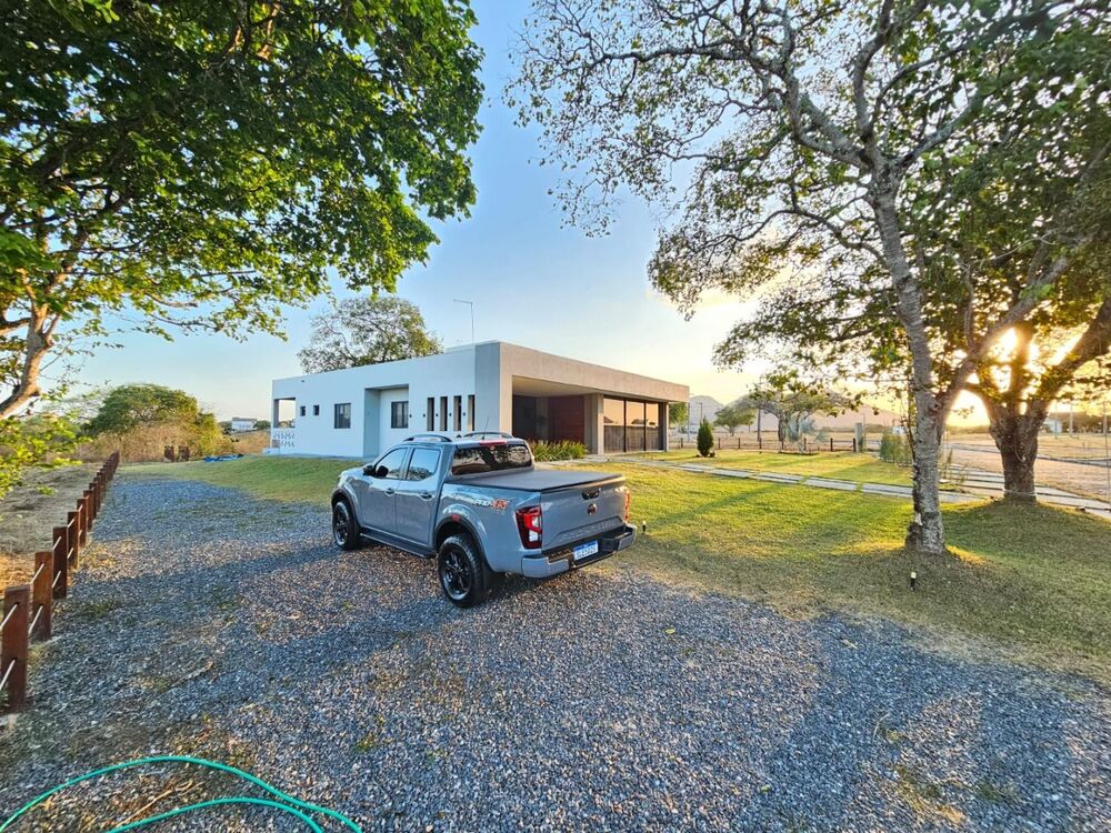 Casa de Condomínio à venda com 3 quartos, 235m² - Foto 1