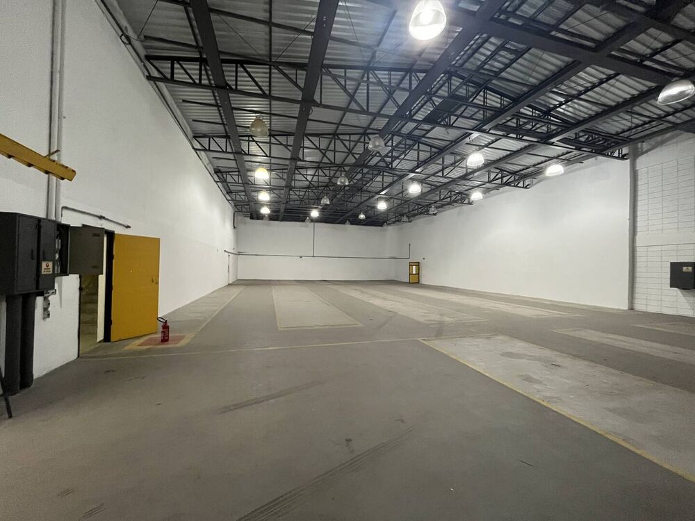 Depósito-Galpão-Armazém à venda e aluguel, 2021m² - Foto 1