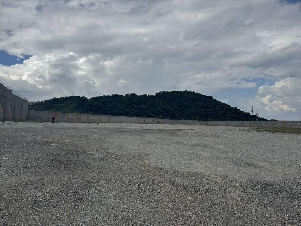 Terreno à venda e aluguel, 14000m² - Foto 2