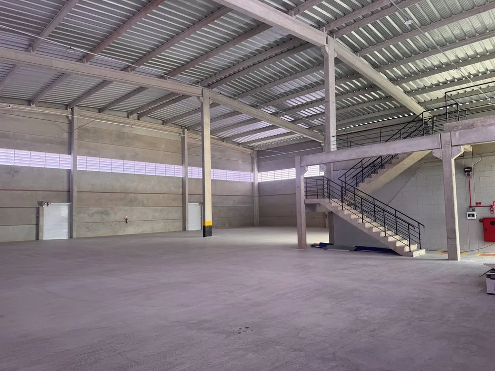 Sala-Conjunto, 1820 m² - Foto 13