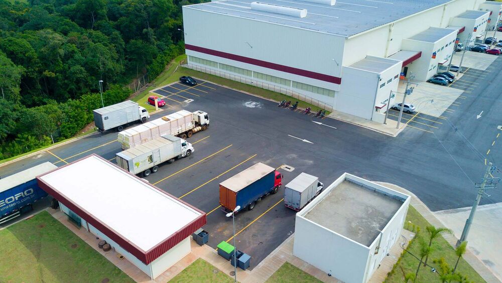 Depósito-Galpão-Armazém para alugar, 1300m² - Foto 1