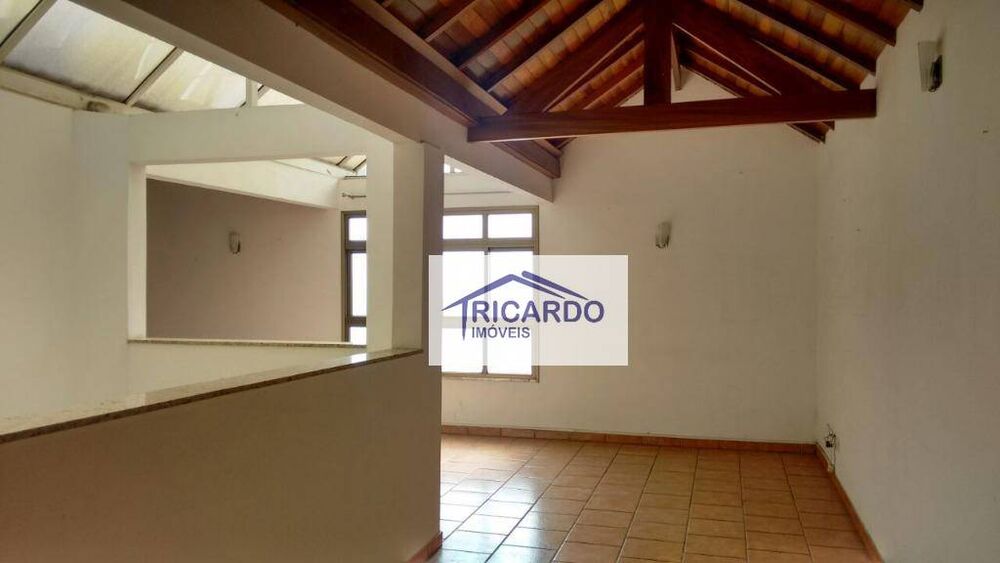 Sobrado à venda com 6 quartos, 280m² - Foto 2