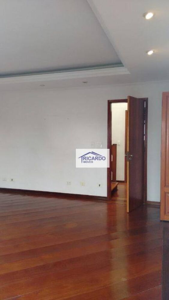 Sobrado à venda com 6 quartos, 280m² - Foto 4
