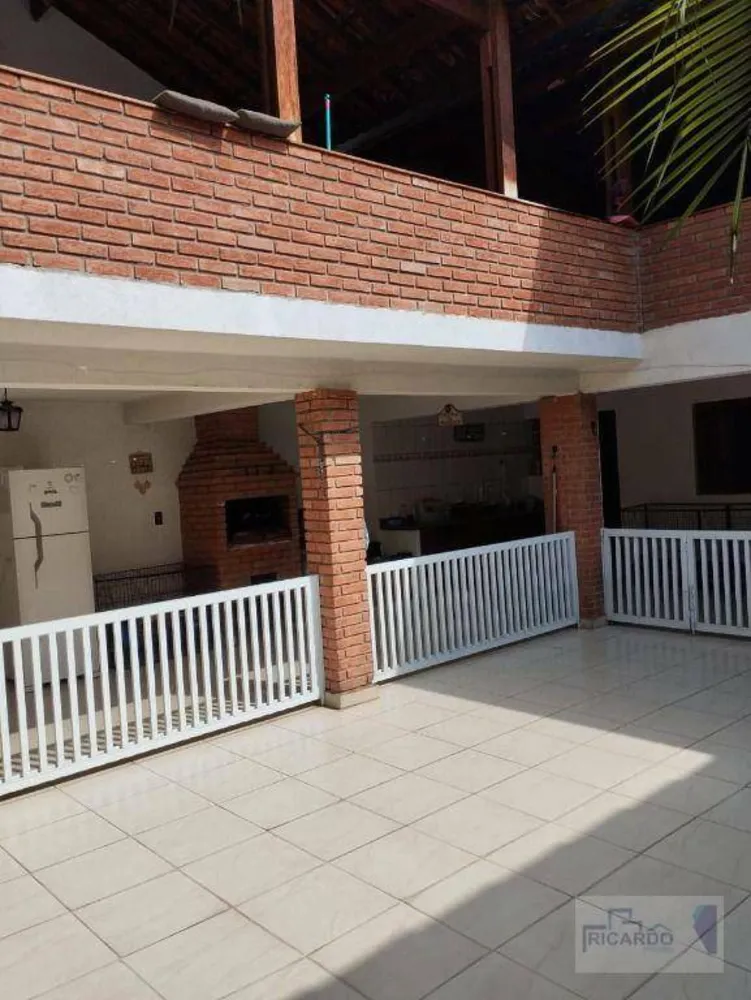 Sobrado, 5 quartos, 528 m² - Foto 2