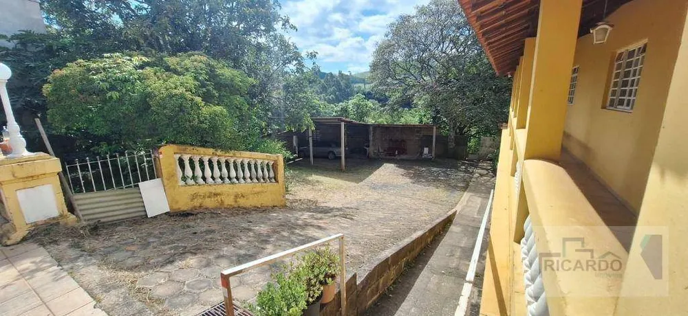 Chácara, 6 quartos, 6825 m² - Foto 1