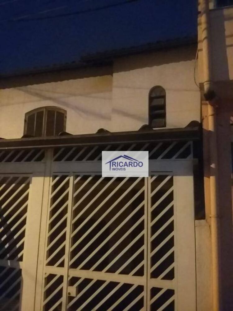 Sobrado à venda com 3 quartos, 160m² - Foto 1