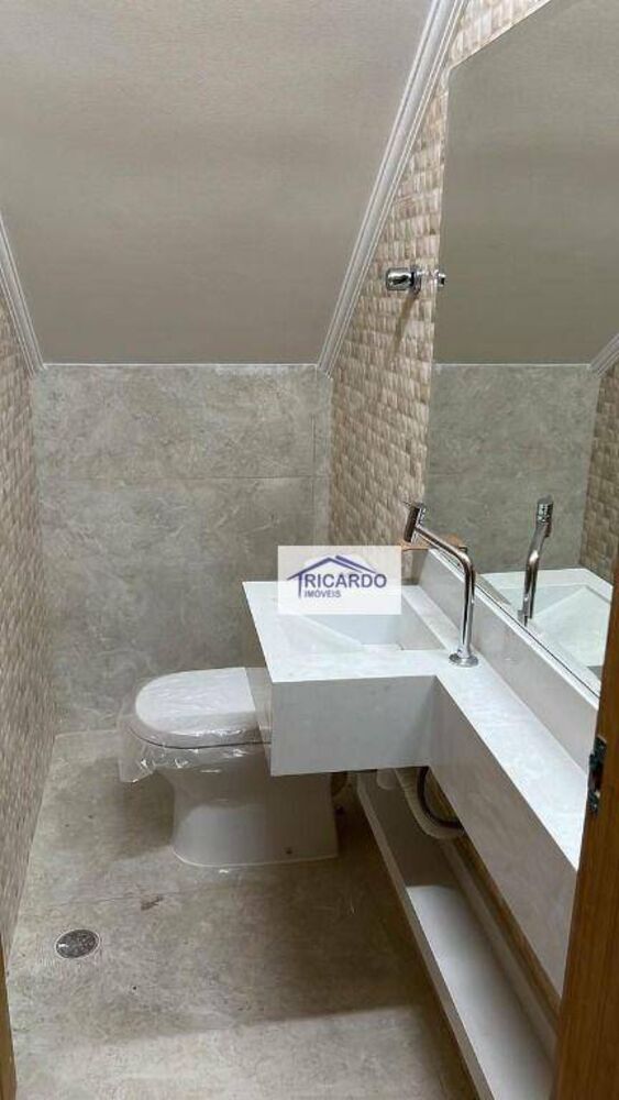 Casa à venda com 3 quartos, 252m² - Foto 4