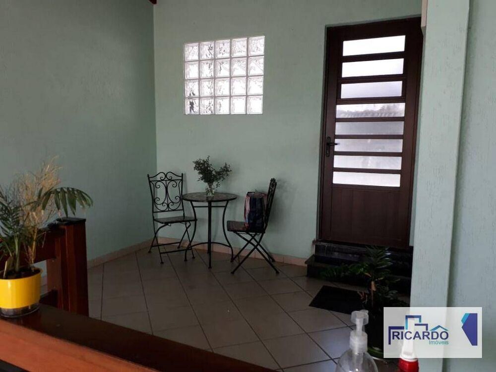 Sobrado, 3 quartos, 190 m² - Foto 2